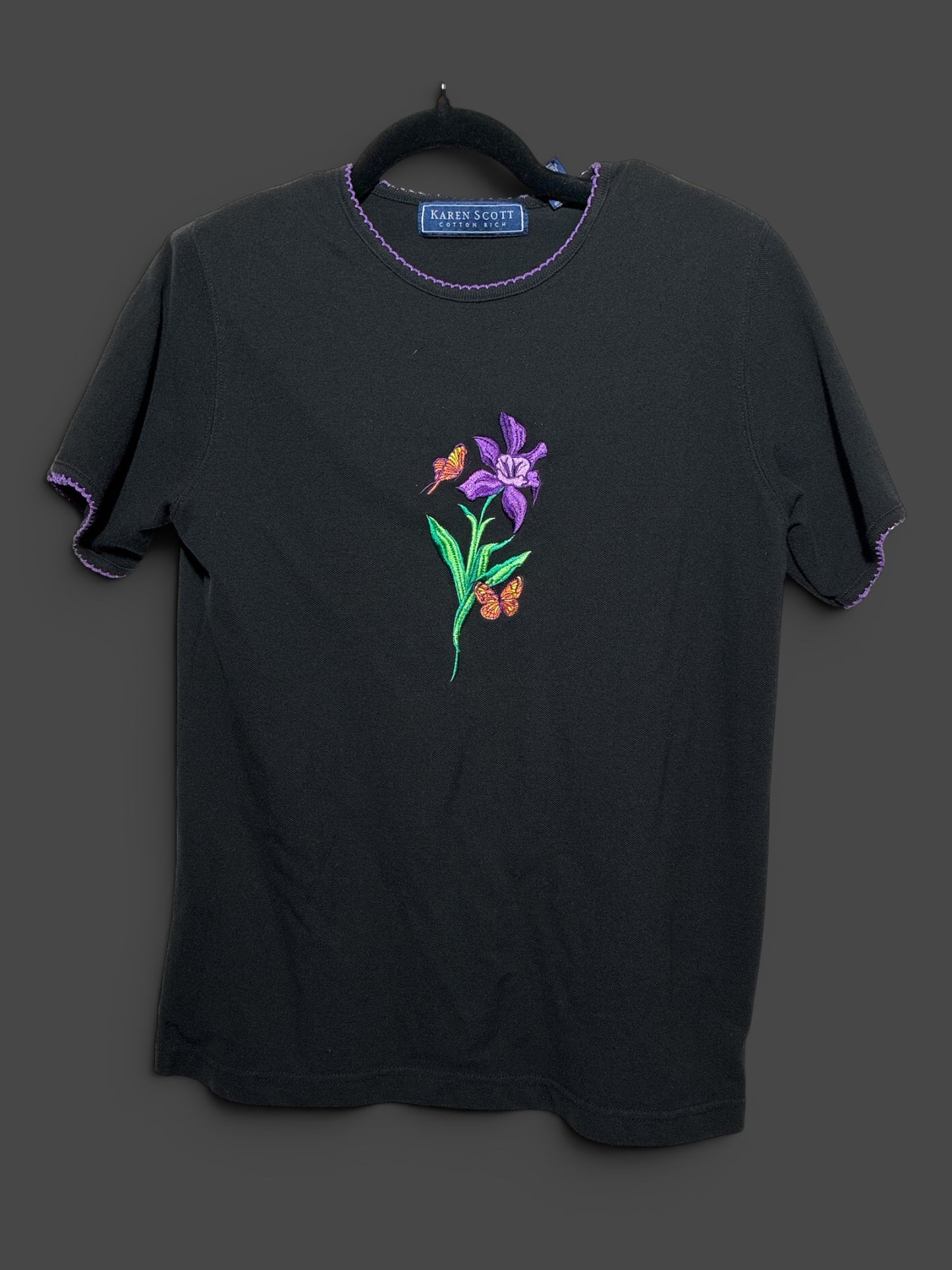 Medium Black Floral Embroidered T-shirt