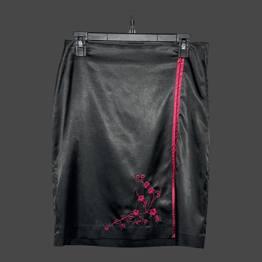 Size 8 H&M Embroidered Skirt